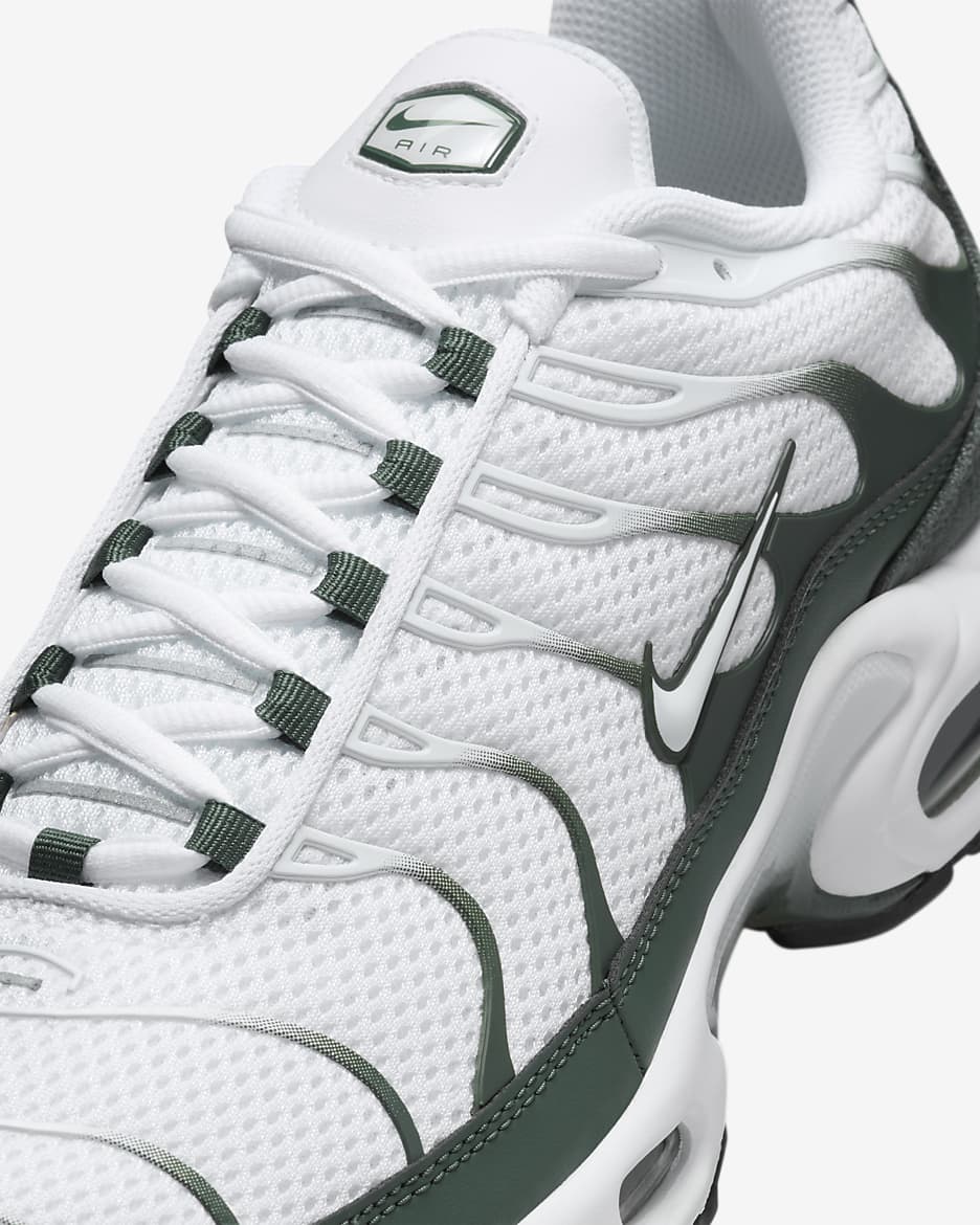 Nike tn green white hotsell